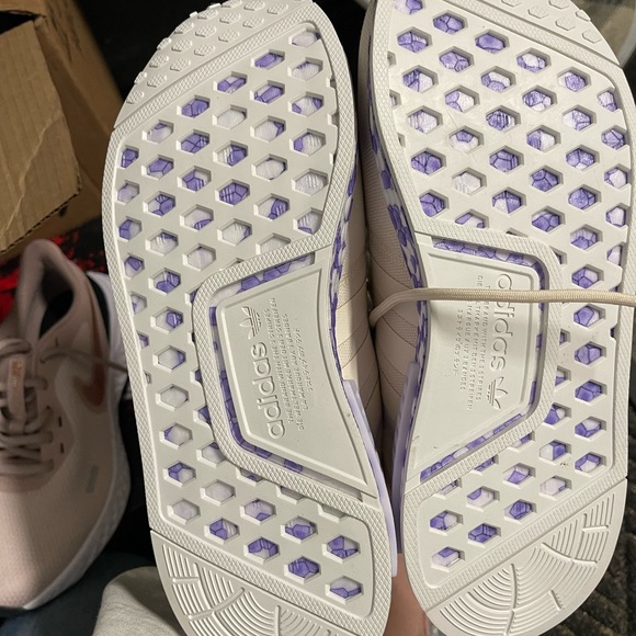 Adidas NMD R1 - Picture 3 of 4